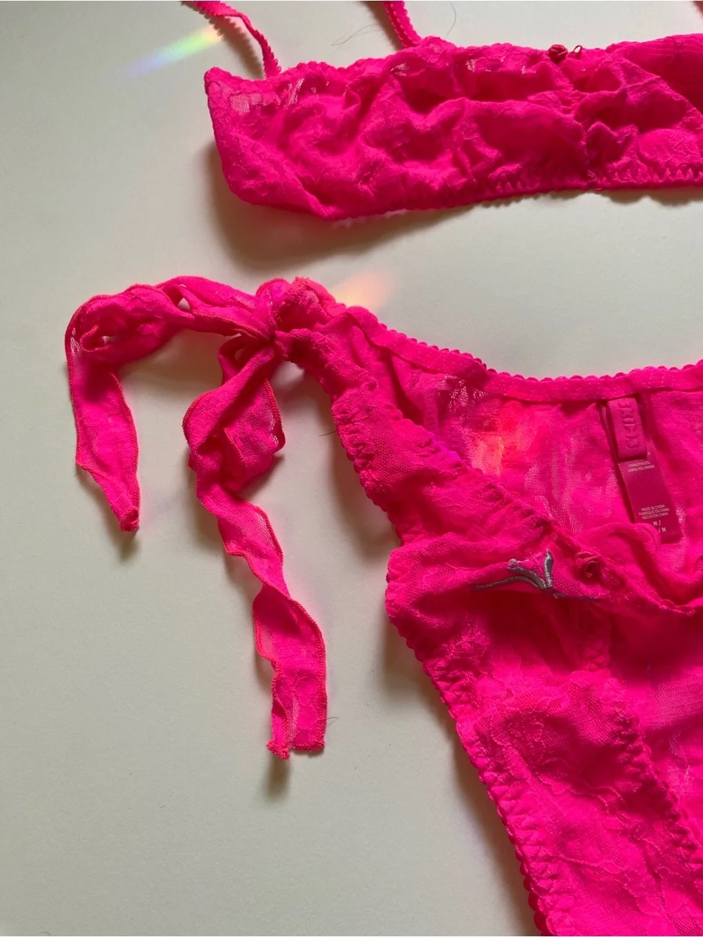 SKIMS Embroidered Tulle Tie Bralette Thong Set Punch M